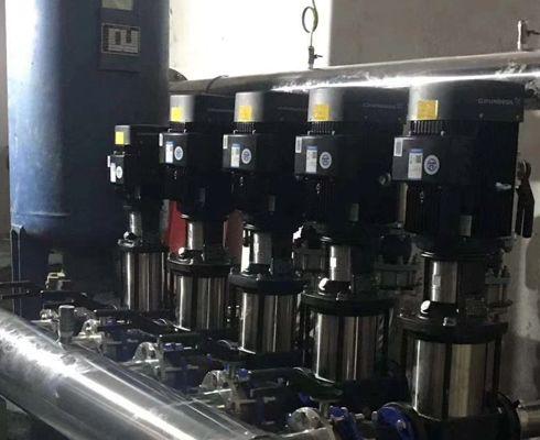 變頻恒壓供水設(shè)備如何解決學(xué)校二次供水問題？